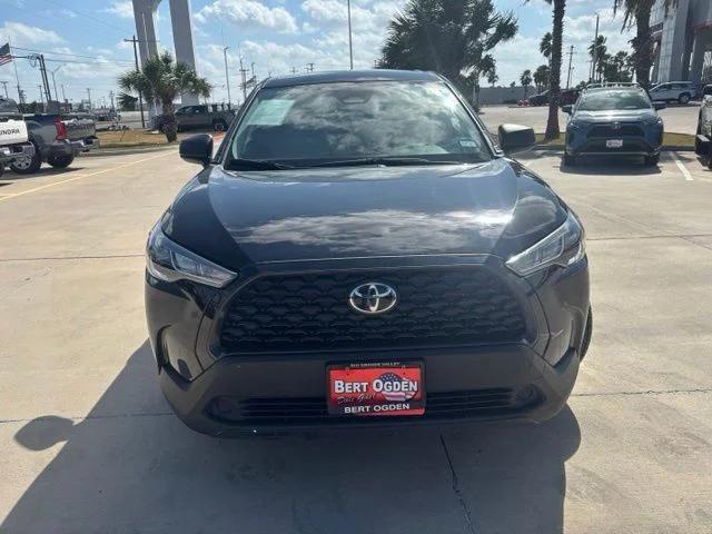 toyota corolla cross 2025 7MUAAAAG2SV146621 image
